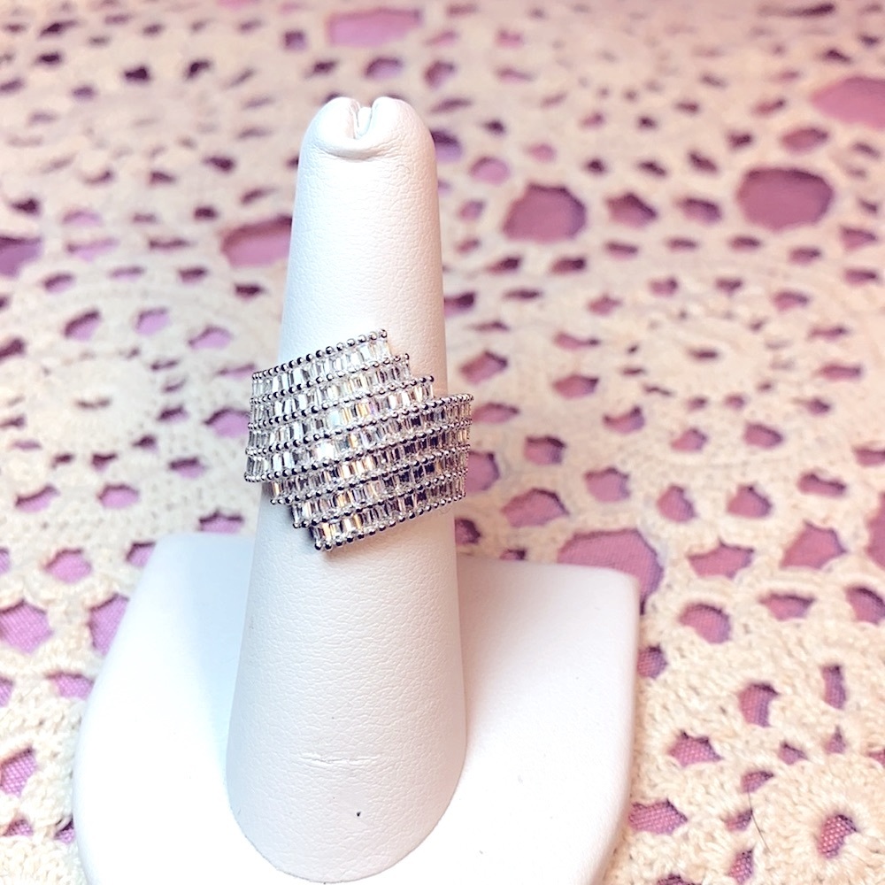 Bella Luce Ring - Picture 15 of 15